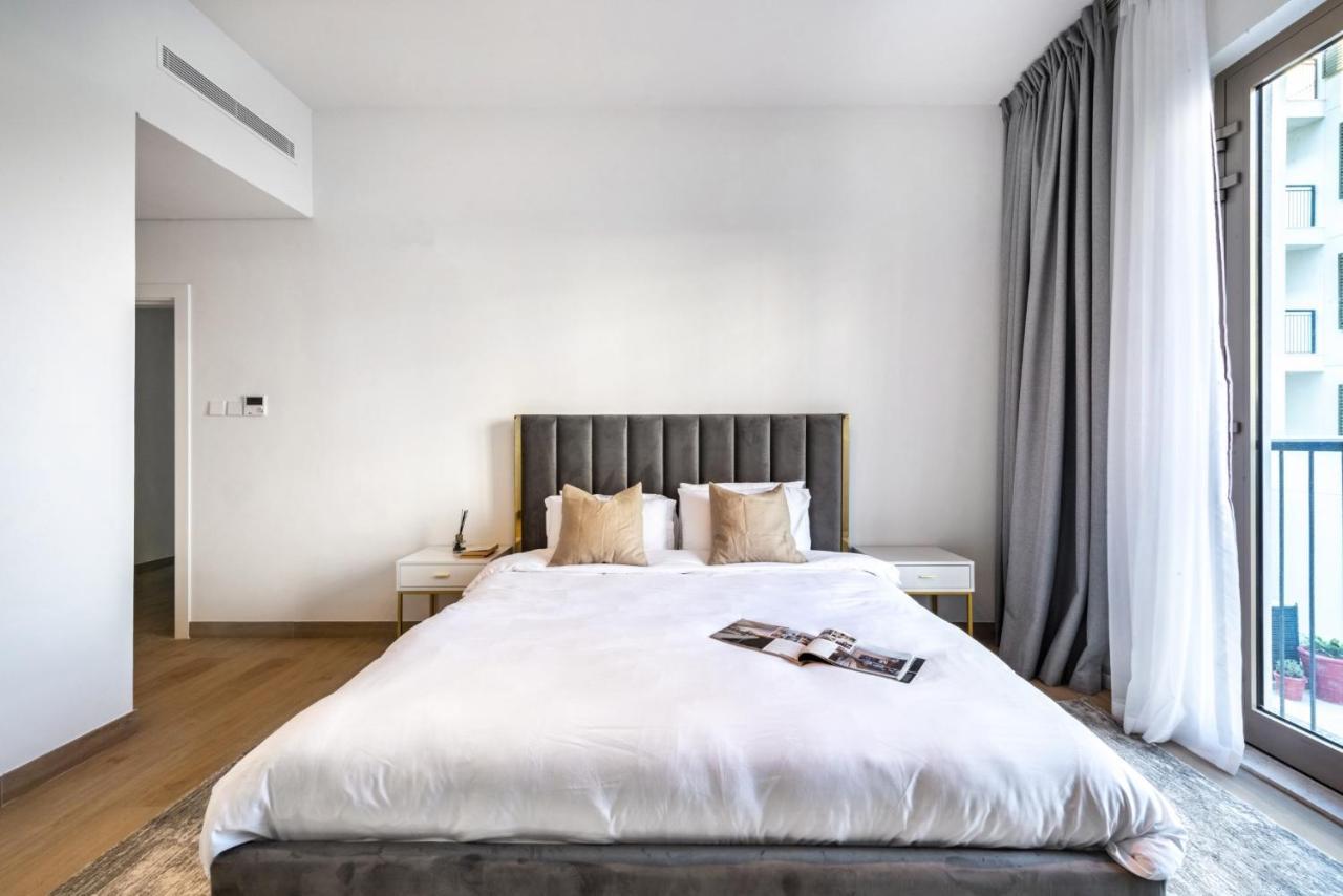 Spacious 2br Flat, La Rive 2 * Dubaï