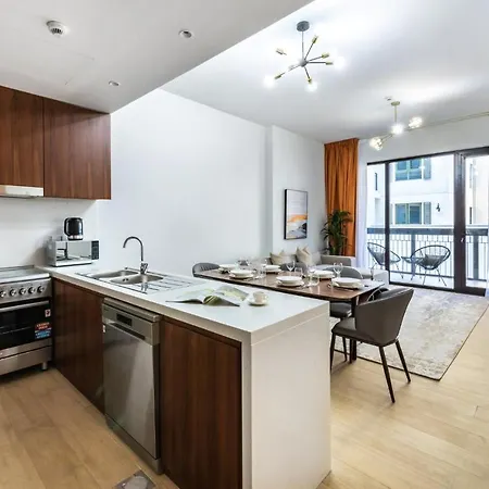 Spacious 2Br Flat, La Rive 2 دبي المظهر الخارجي الصورة